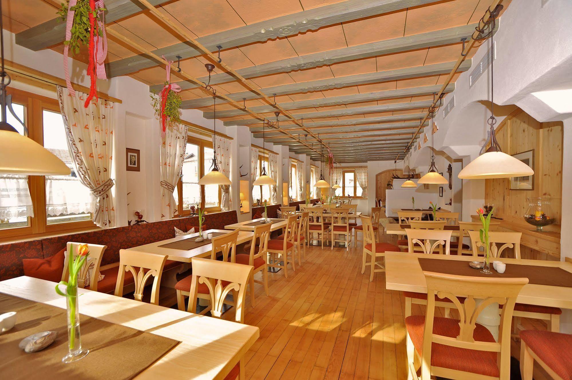 Landgasthof Zur Post ชวานเกา ภายนอก รูปภาพ